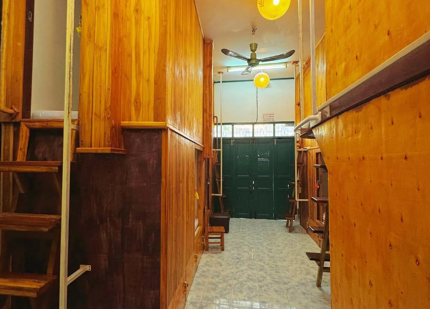 Aloha Luangprabang Hostel Laos